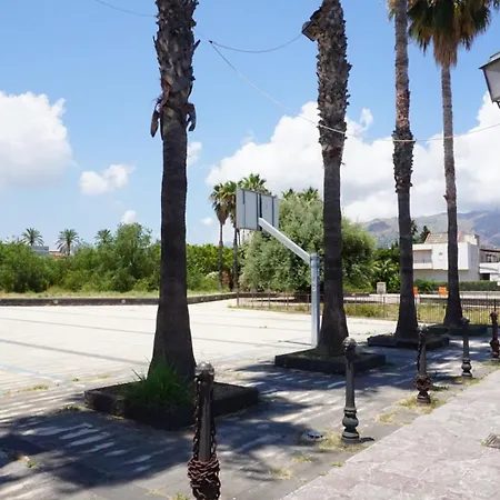 Apartamento L'angolo Di Ines E Greta- Relax, Mare E Parcheggio Giardini Naxos